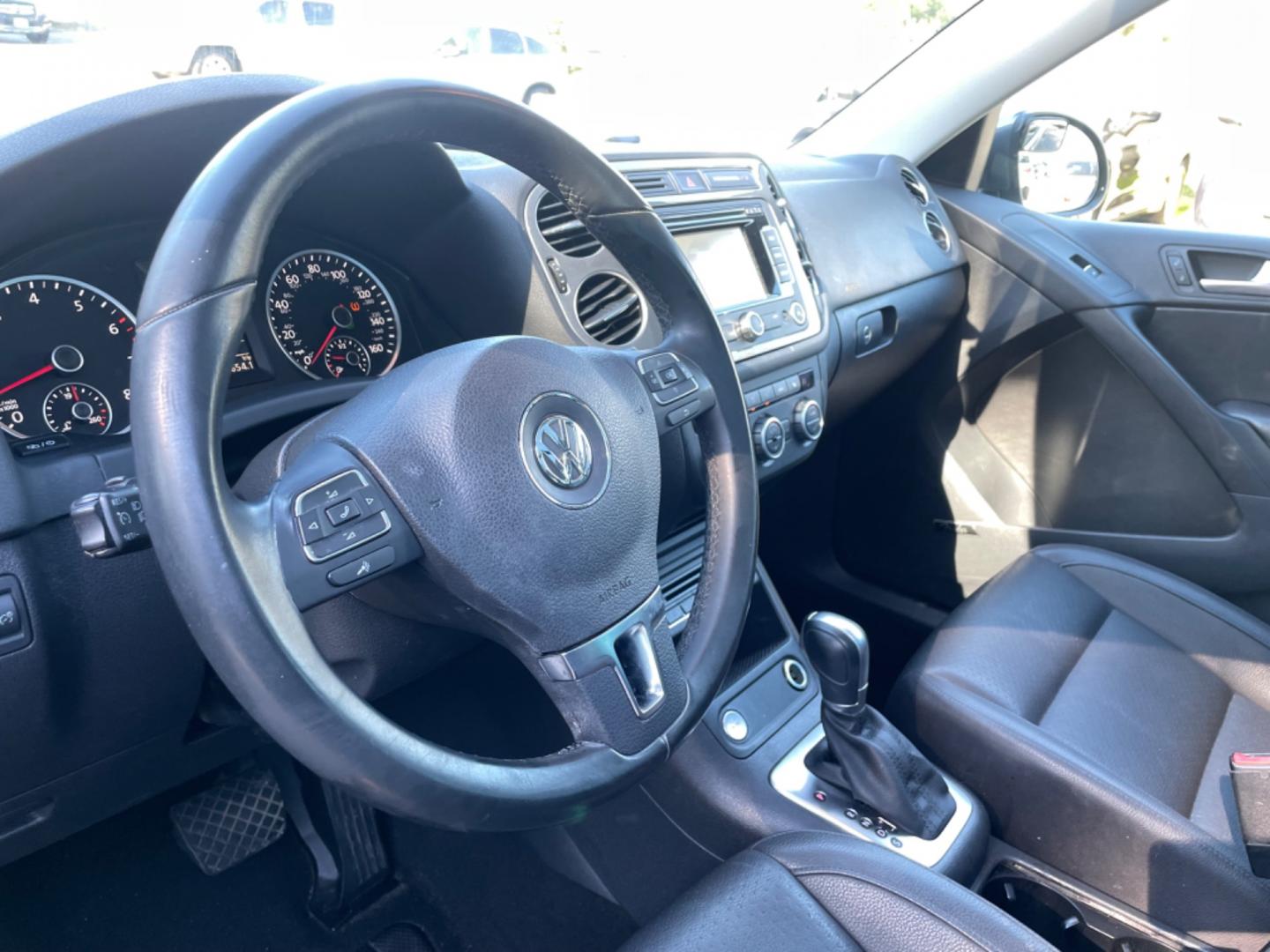 2015 GRAY VOLKSWAGEN TIGUAN S (WVGAV7AX3FW) with an 2.0L engine, Automatic transmission, located at 5103 Dorchester Rd., Charleston, SC, 29418-5607, (843) 767-1122, 36.245171, -115.228050 - Photo#20